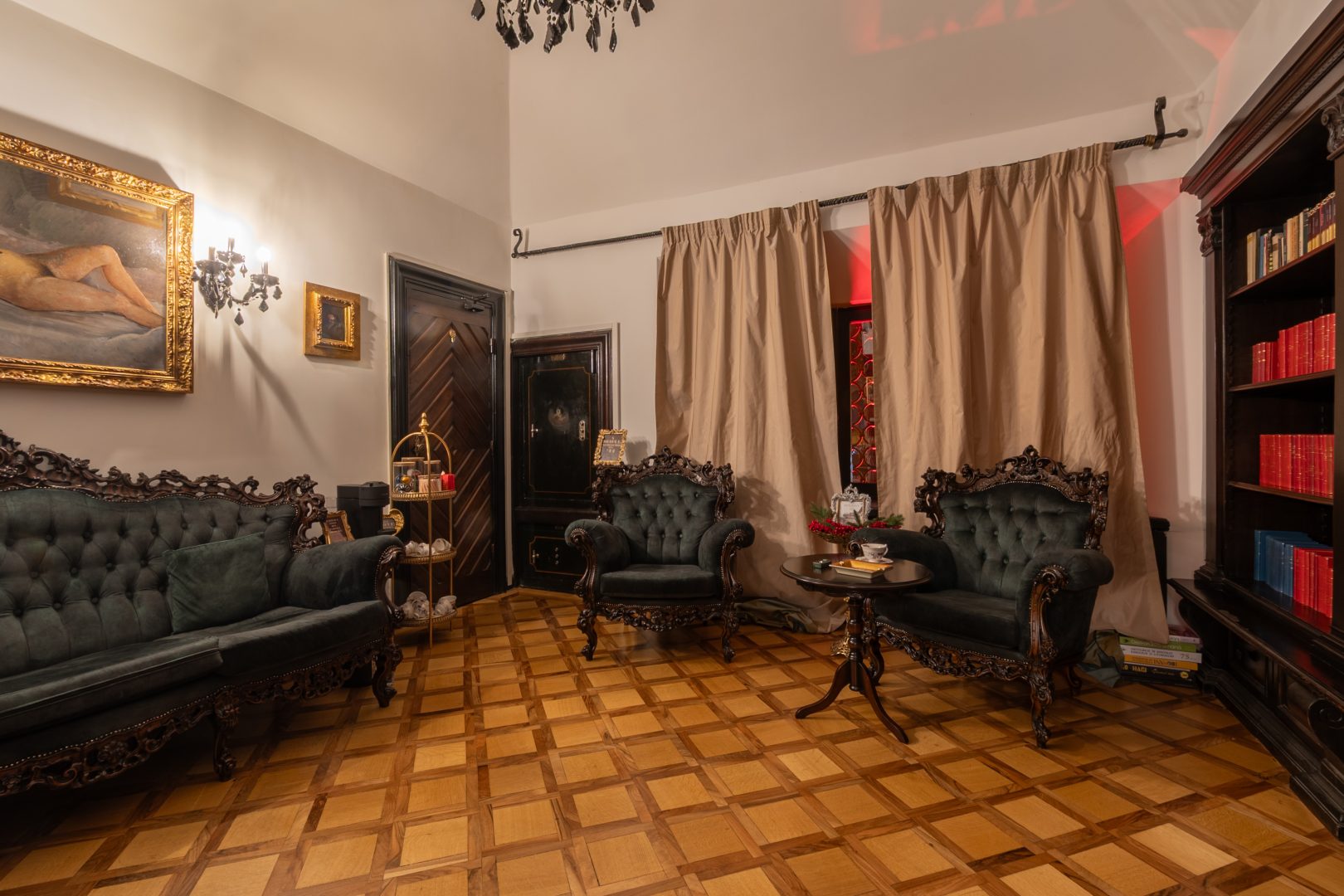 Art. History. Experience. – Descoperă rafinamentul Camerei de Black Jack în București interbelic